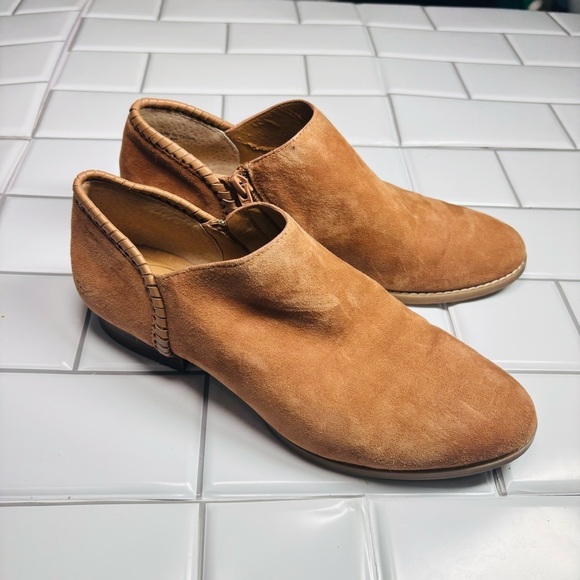 Jack Rogers ankle boots booties Avery suede leather women’s size 8 - Picture 1 of 13